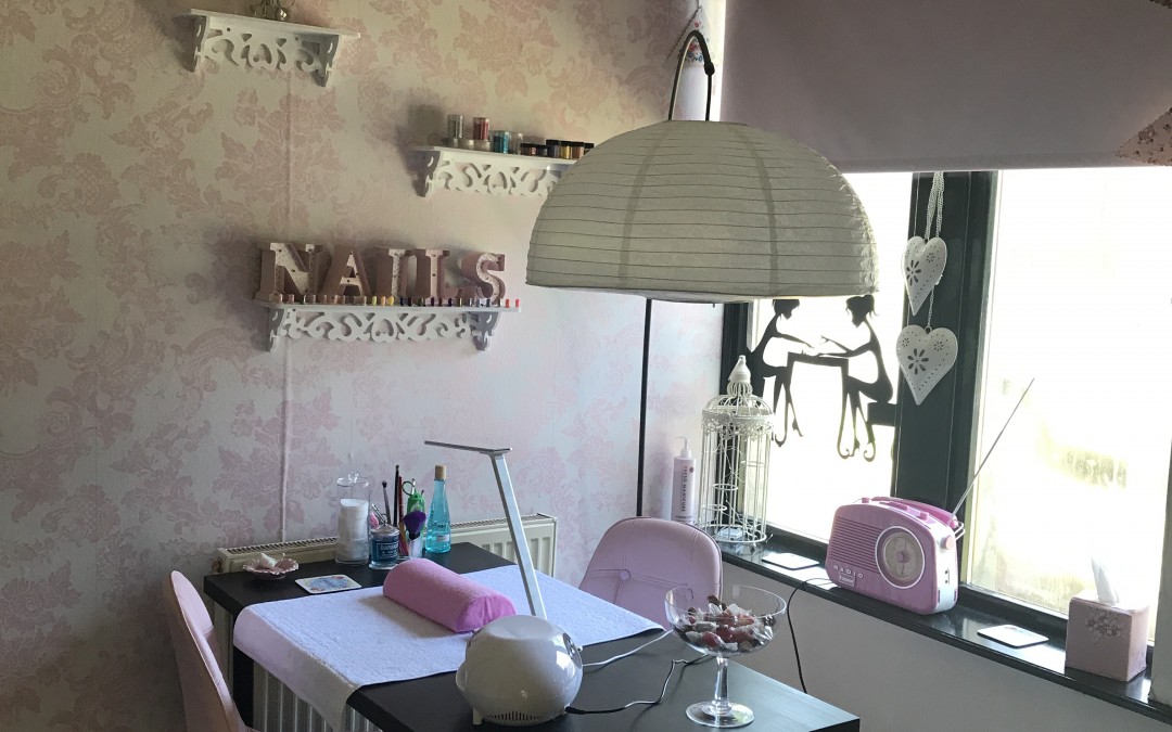 Tanning and Nail Room